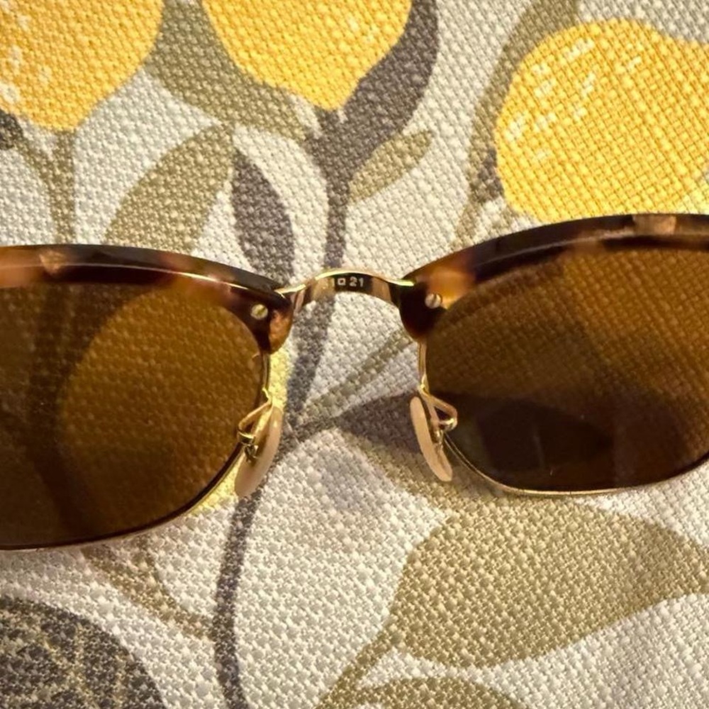 Ray-Ban Clubmaster Sunglasses - Tortoise Shell with Brown Lenses - Picture 4 of 4